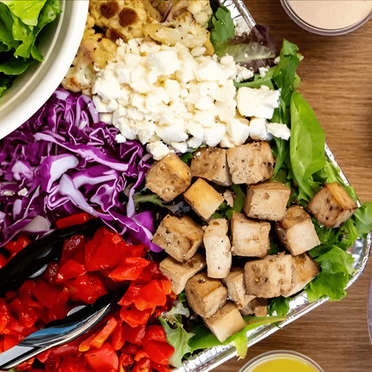 Fresh Bowls, Big Flavor: Exceptional Chicago Catering for Every Crowd